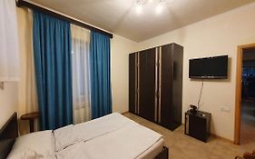 Capsule Hostel In Center
